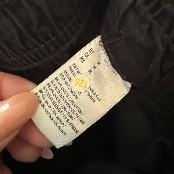 American Eagle | Men’s Shorts - Picture 3 of 4